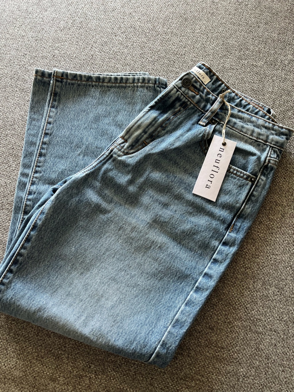 Neufloras Dakota jean, size 26.